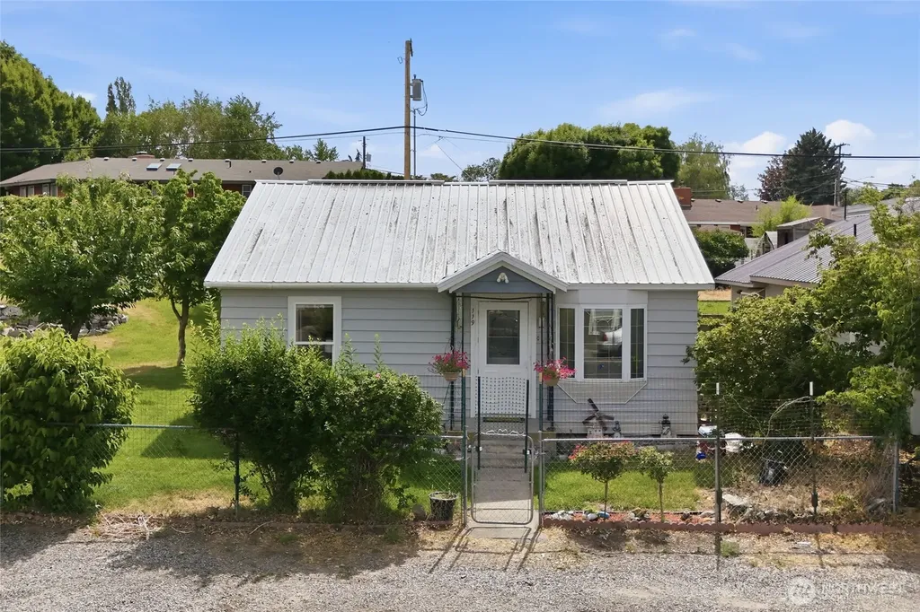 119 Washington Place Electric City WA 99123