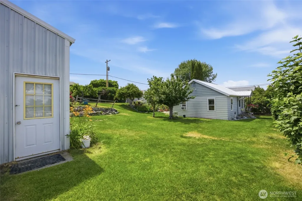 119 Washington Place Electric City WA 99123