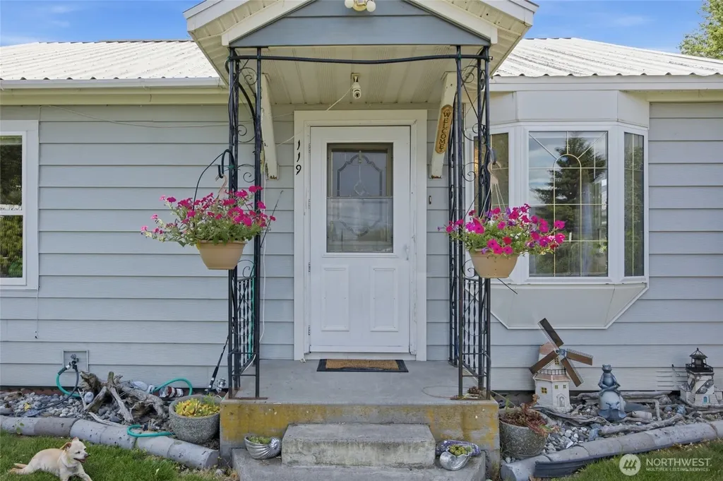 119 Washington Place Electric City WA 99123