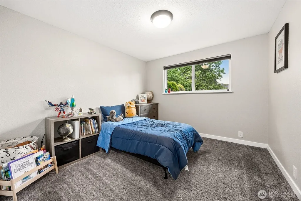 1005 17th Street NW Puyallup WA 98371