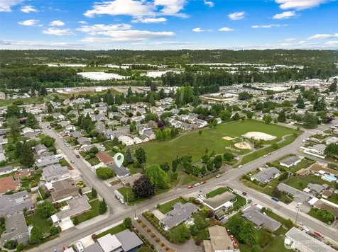 1005 17th Street NW Puyallup WA 98371