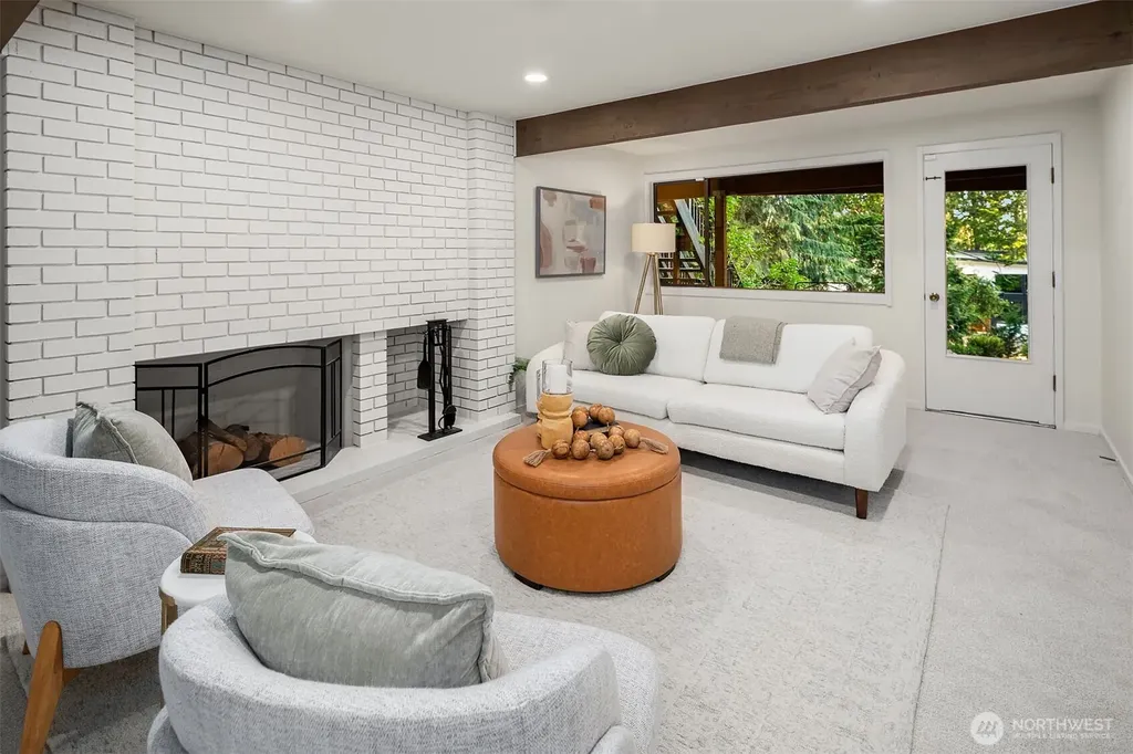 7118 NE 118th Street Kirkland WA 98034