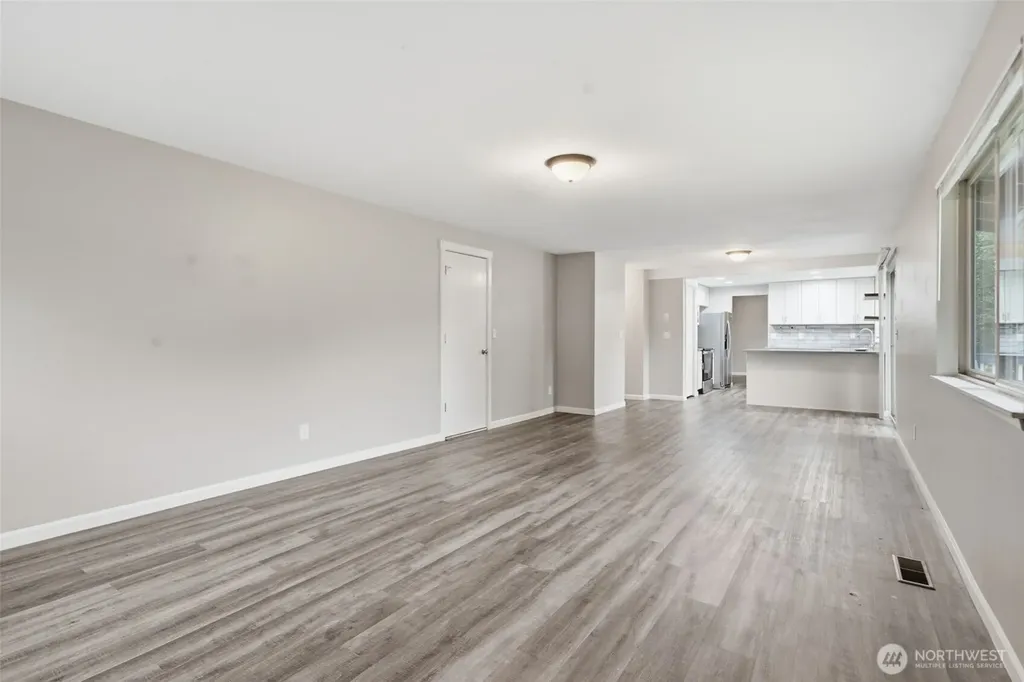 1435 SE Vallair Court Port Orchard WA 98366
