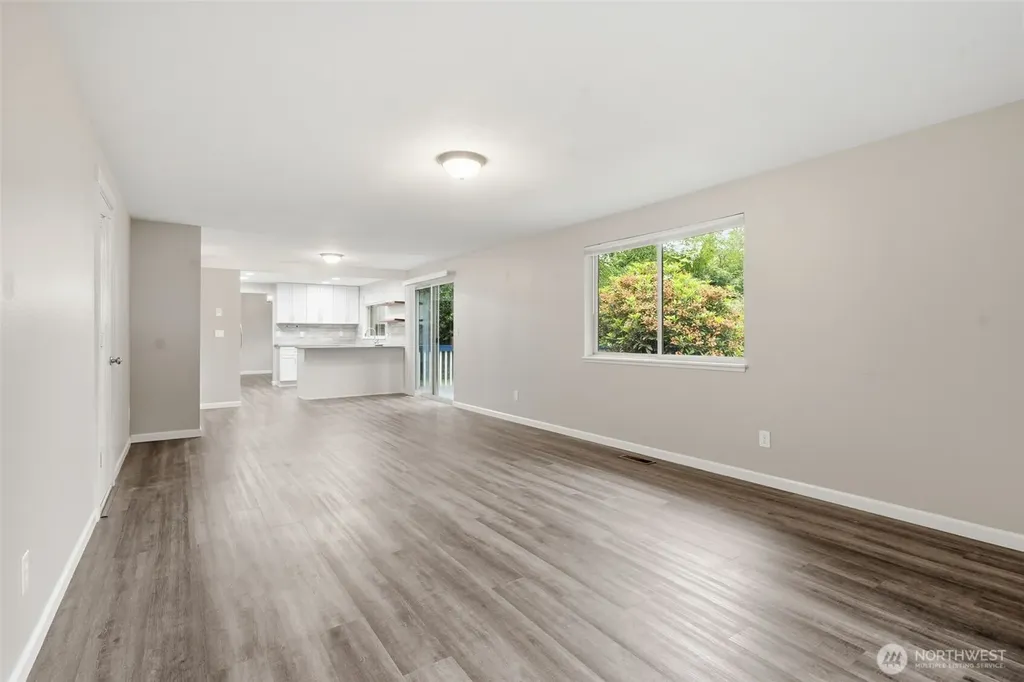 1435 SE Vallair Court Port Orchard WA 98366