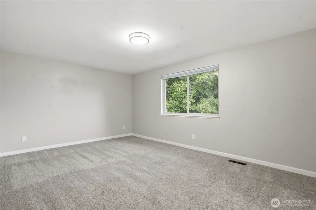 1435 SE Vallair Court Port Orchard WA 98366