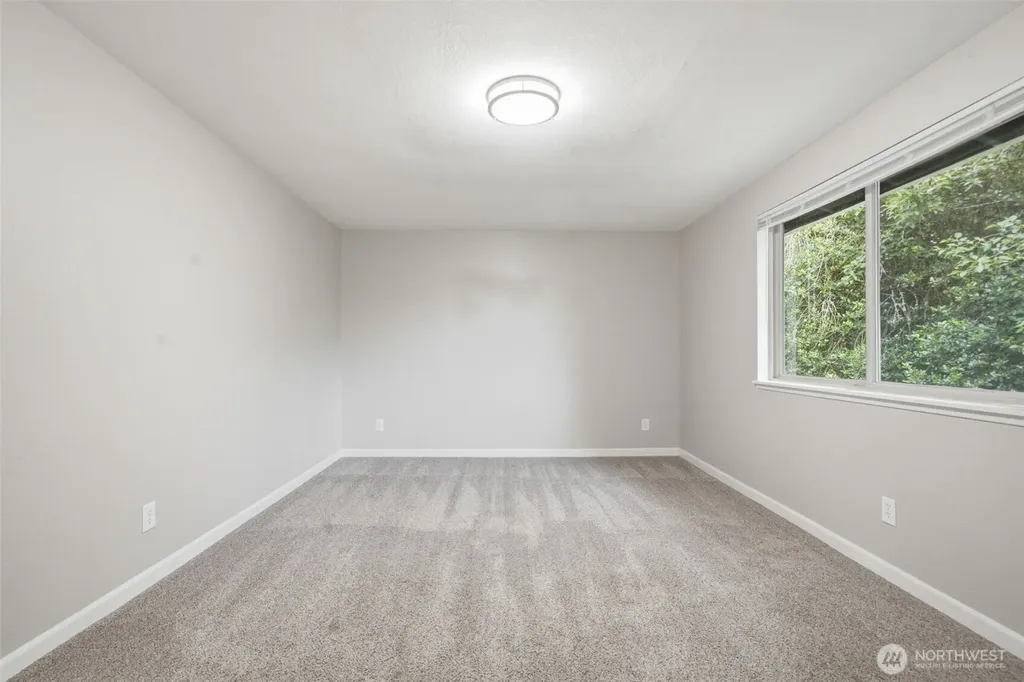 1435 SE Vallair Court Port Orchard WA 98366
