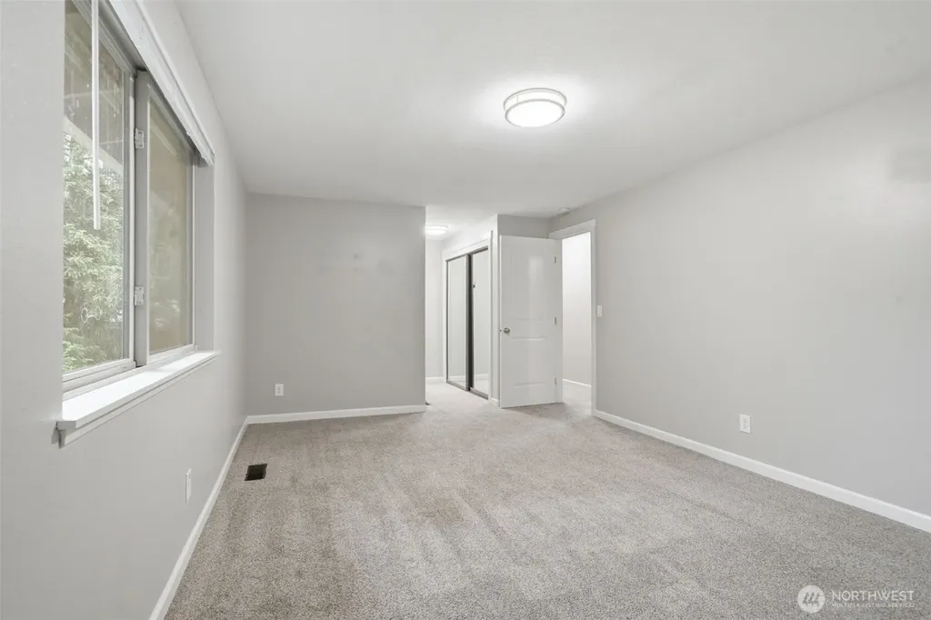 1435 SE Vallair Court Port Orchard WA 98366