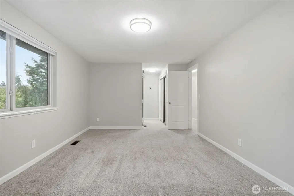 1435 SE Vallair Court Port Orchard WA 98366