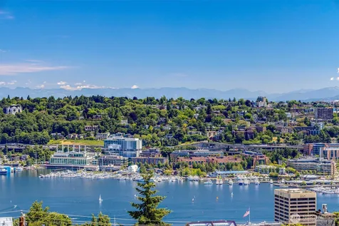 1518 4th Avenue N Seattle WA 98109
