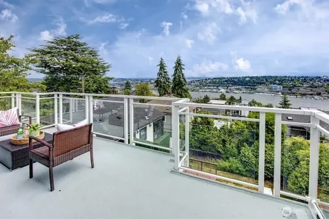 1518 4th Avenue N Seattle WA 98109