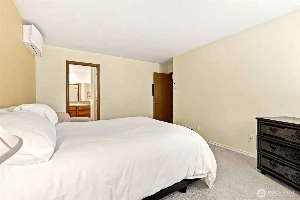 920 East Bay Drive NE Olympia WA 98506