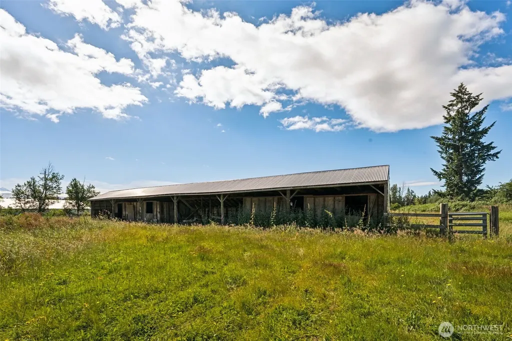 5324 State Route 702 S Roy WA 98580