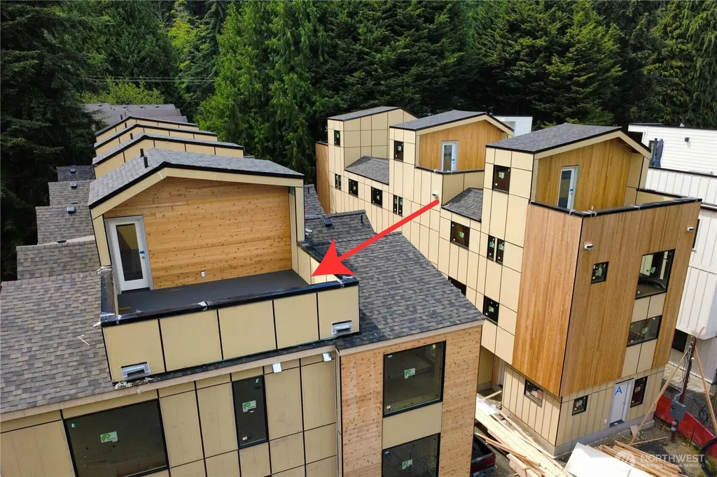 4317 35th Ave W Seattle WA 98199