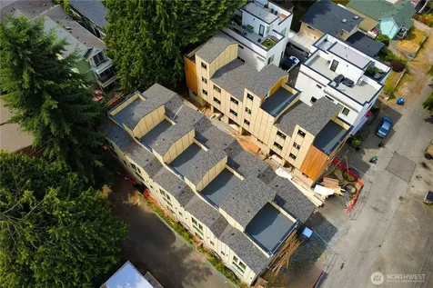 4317 35th Ave W Seattle WA 98199