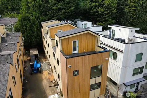 4317 35th Ave W Seattle WA 98199