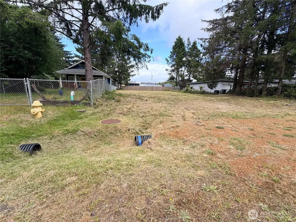 328 Mizzen Street NW Ocean Shores WA 98569