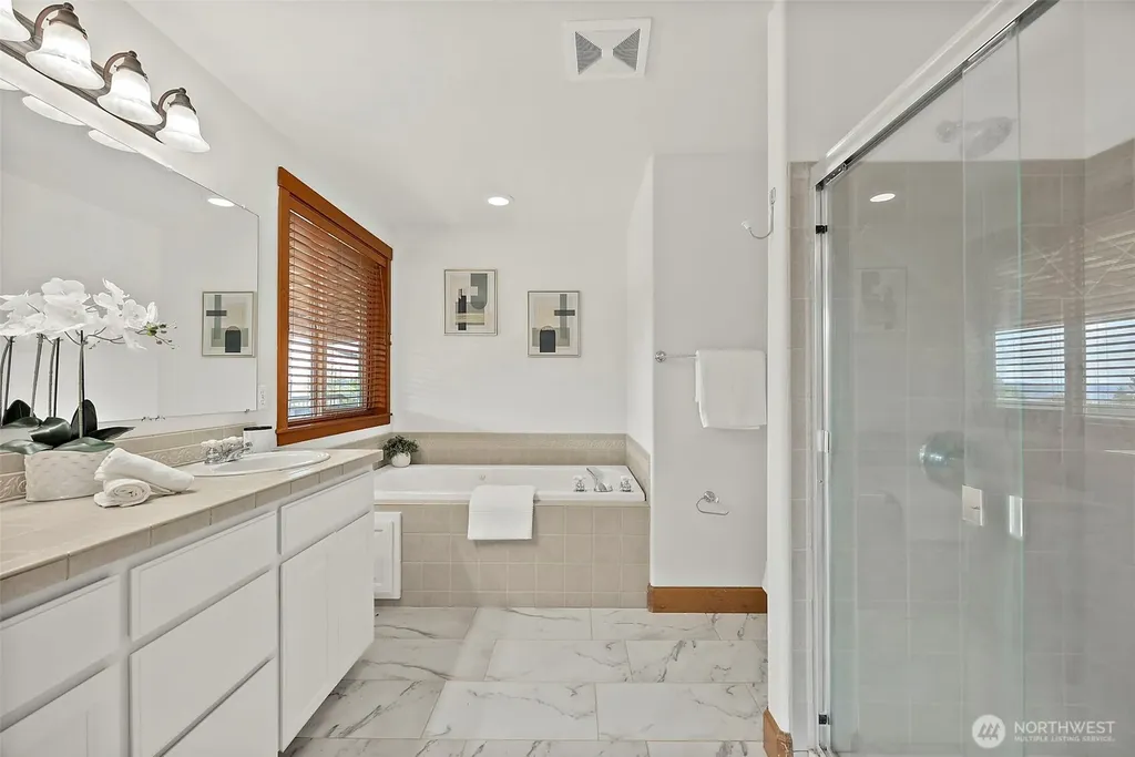 2110 26th Place SE Puyallup WA 98372