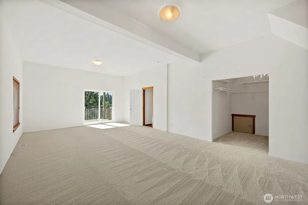 2110 26th Place SE Puyallup WA 98372
