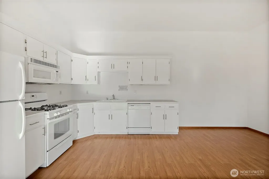 2110 26th Place SE Puyallup WA 98372