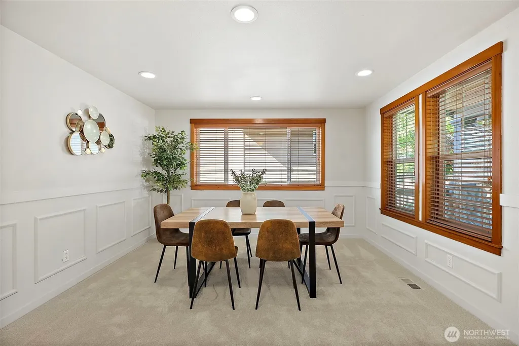 2110 26th Place SE Puyallup WA 98372