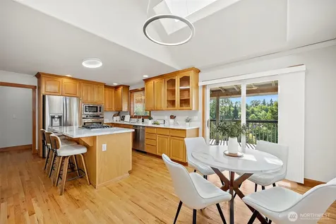 2110 26th Place SE Puyallup WA 98372