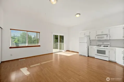 2110 26th Place SE Puyallup WA 98372