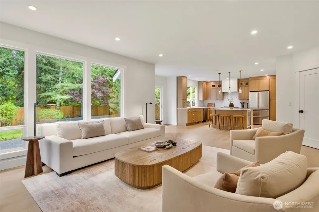6130 Bayview Drive Mukilteo WA 98275