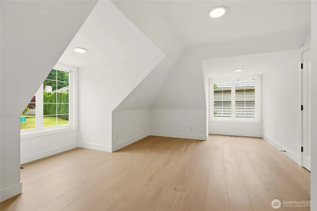 6130 Bayview Drive Mukilteo WA 98275