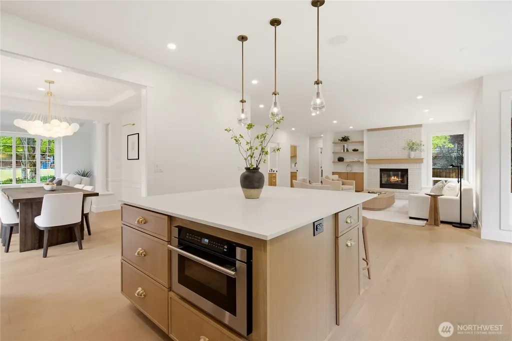 6130 Bayview Drive Mukilteo WA 98275