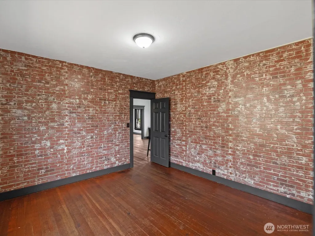 1218 E Marine View Drive Everett WA 98201