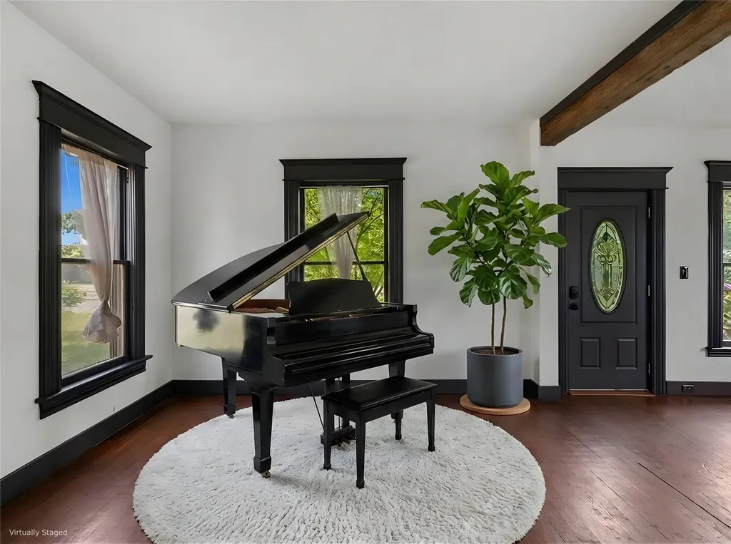 1218 E Marine View Drive Everett WA 98201