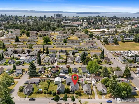 1218 E Marine View Drive Everett WA 98201