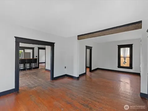 1218 E Marine View Drive Everett WA 98201