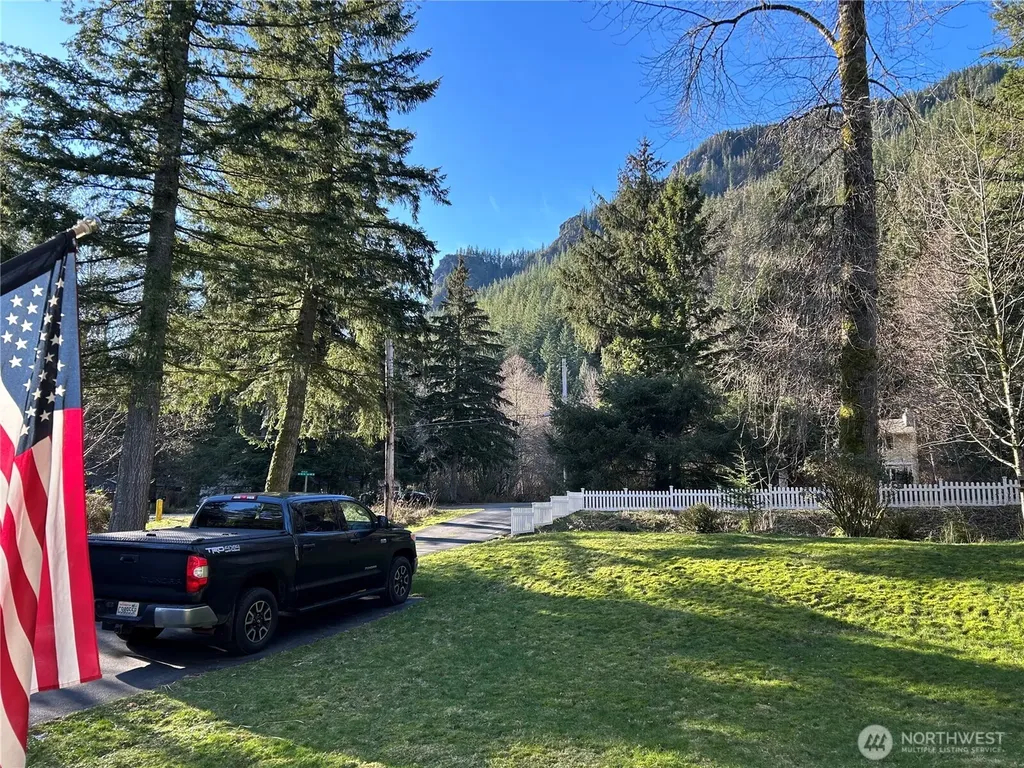 17316 424th Avenue SE North Bend WA 98045