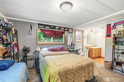 250 Holly Boulevard Kalama WA 98625