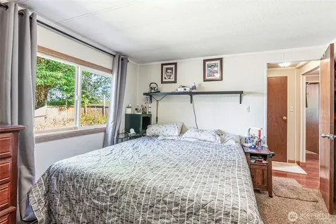 250 Holly Boulevard Kalama WA 98625