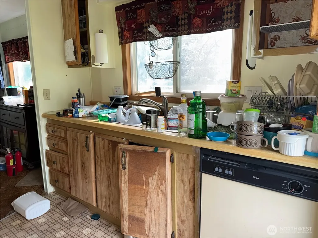605 Ross Street Davenport WA 99122