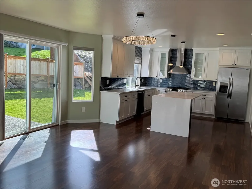 2111 Forest Ridge Dr SE Auburn WA 98002
