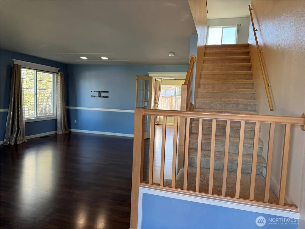 2111 Forest Ridge Dr SE Auburn WA 98002