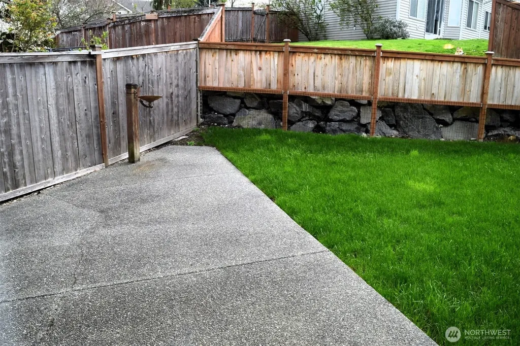 2111 Forest Ridge Dr SE Auburn WA 98002