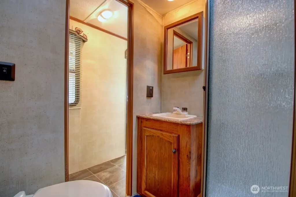 64 Wilderness Way Deming WA 98244