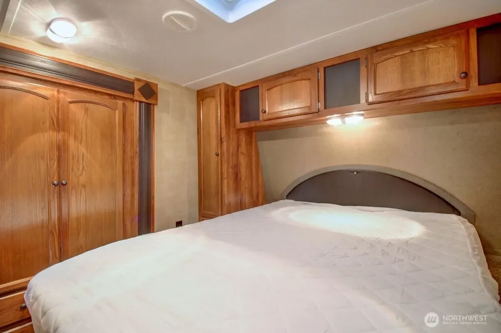 64 Wilderness Way Deming WA 98244