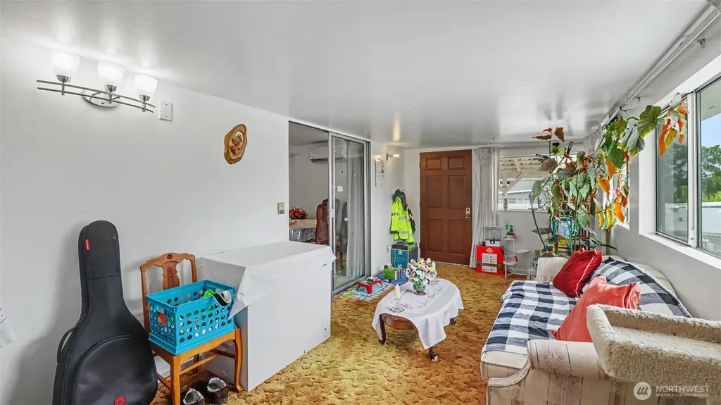 2194 NE 8th Place Renton WA 98056