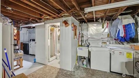 2194 NE 8th Place Renton WA 98056