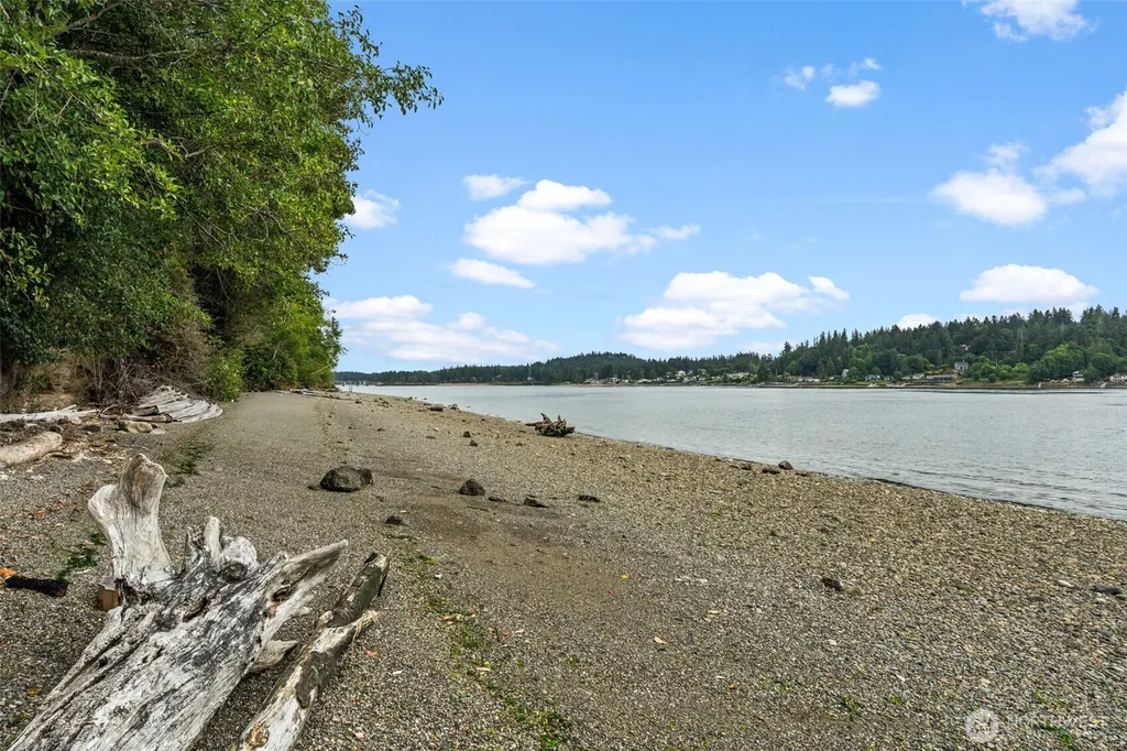 0 Lot 4, Warren Beach Drive Gig Harbor WA 98335