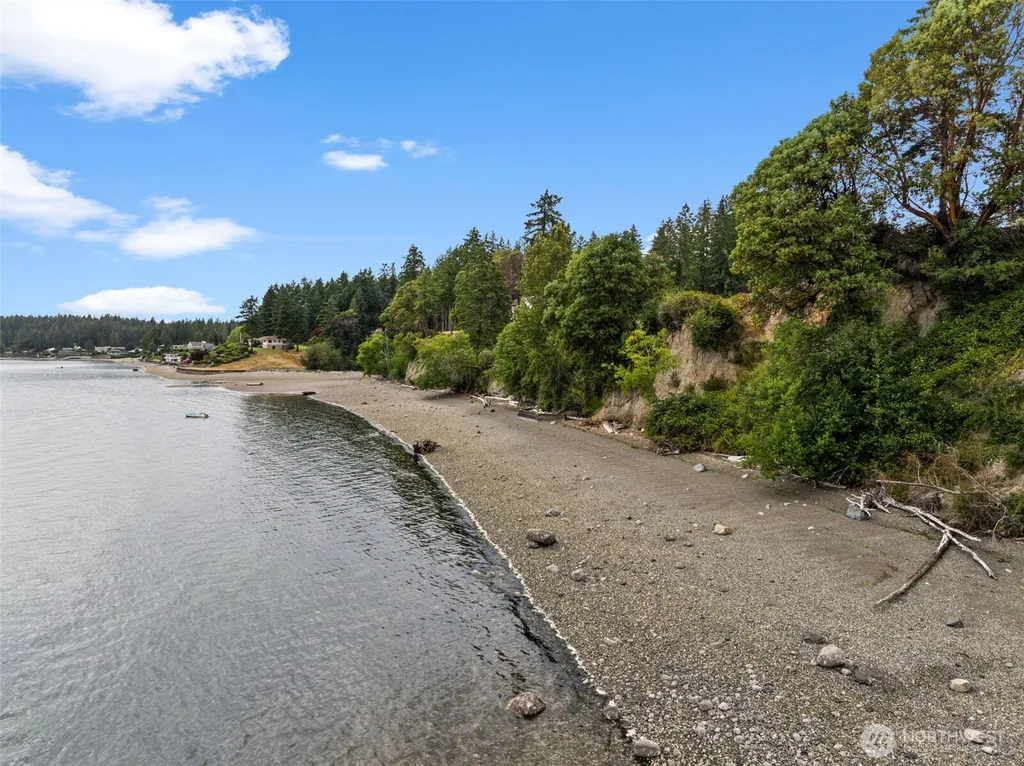 0 Lot 4, Warren Beach Drive Gig Harbor WA 98335