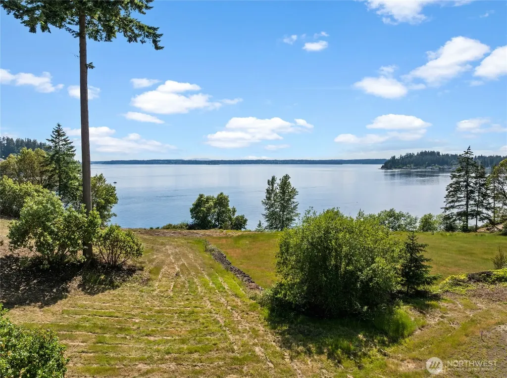 0 Lot 4, Warren Beach Drive Gig Harbor WA 98335