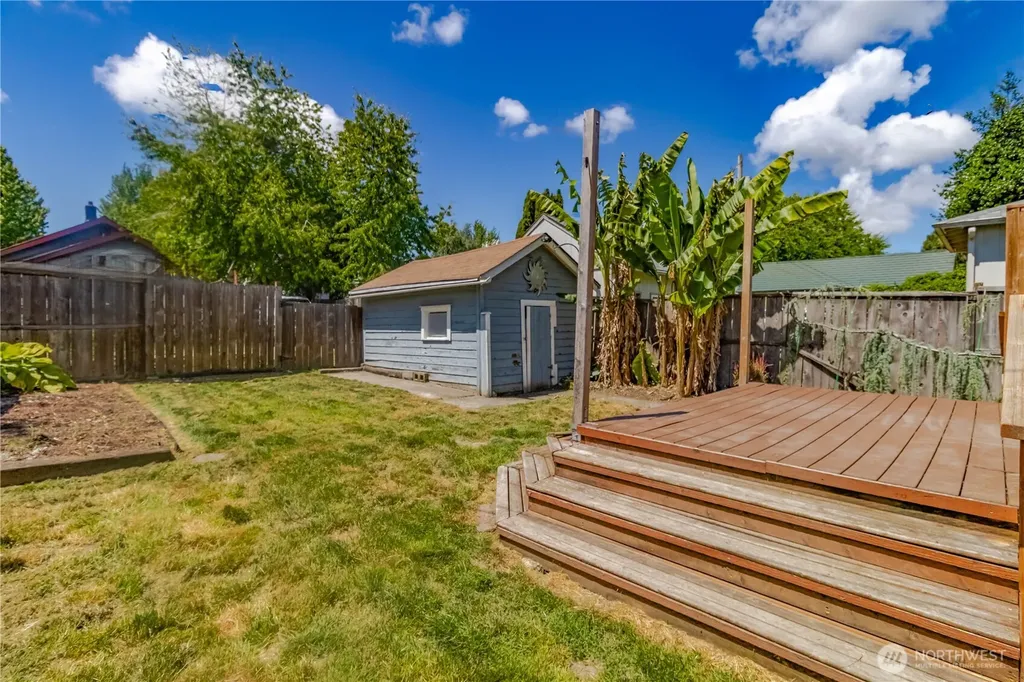 4050 S G Street Tacoma WA 98418