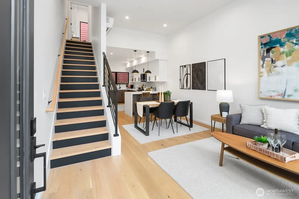 5253 California Avenue SW Seattle WA 98136