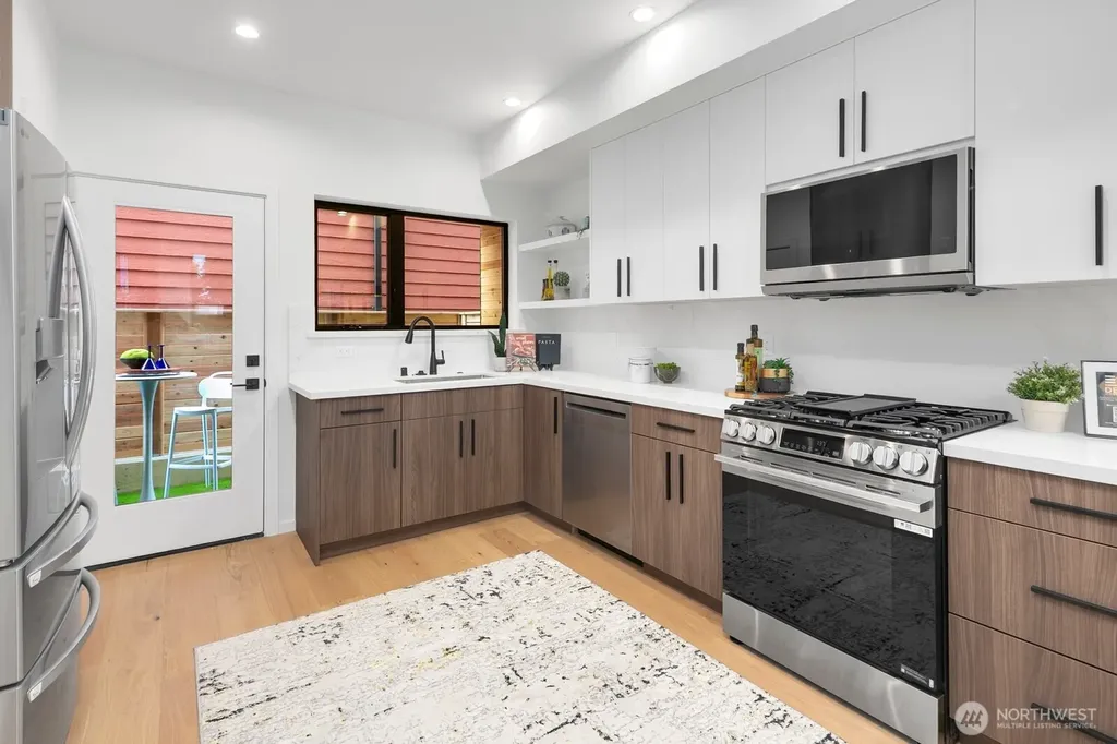 5253 California Avenue SW Seattle WA 98136